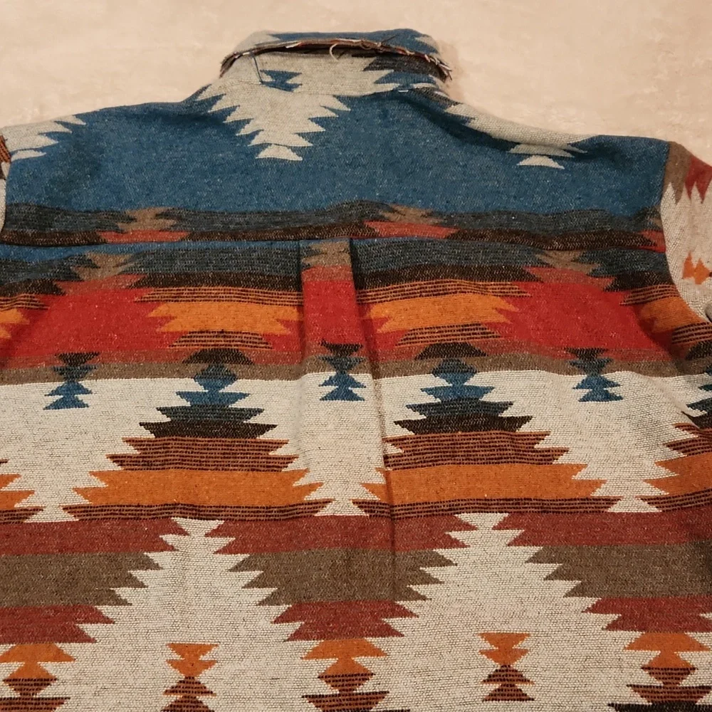 Aztec Shacket - Picture 6 of 6